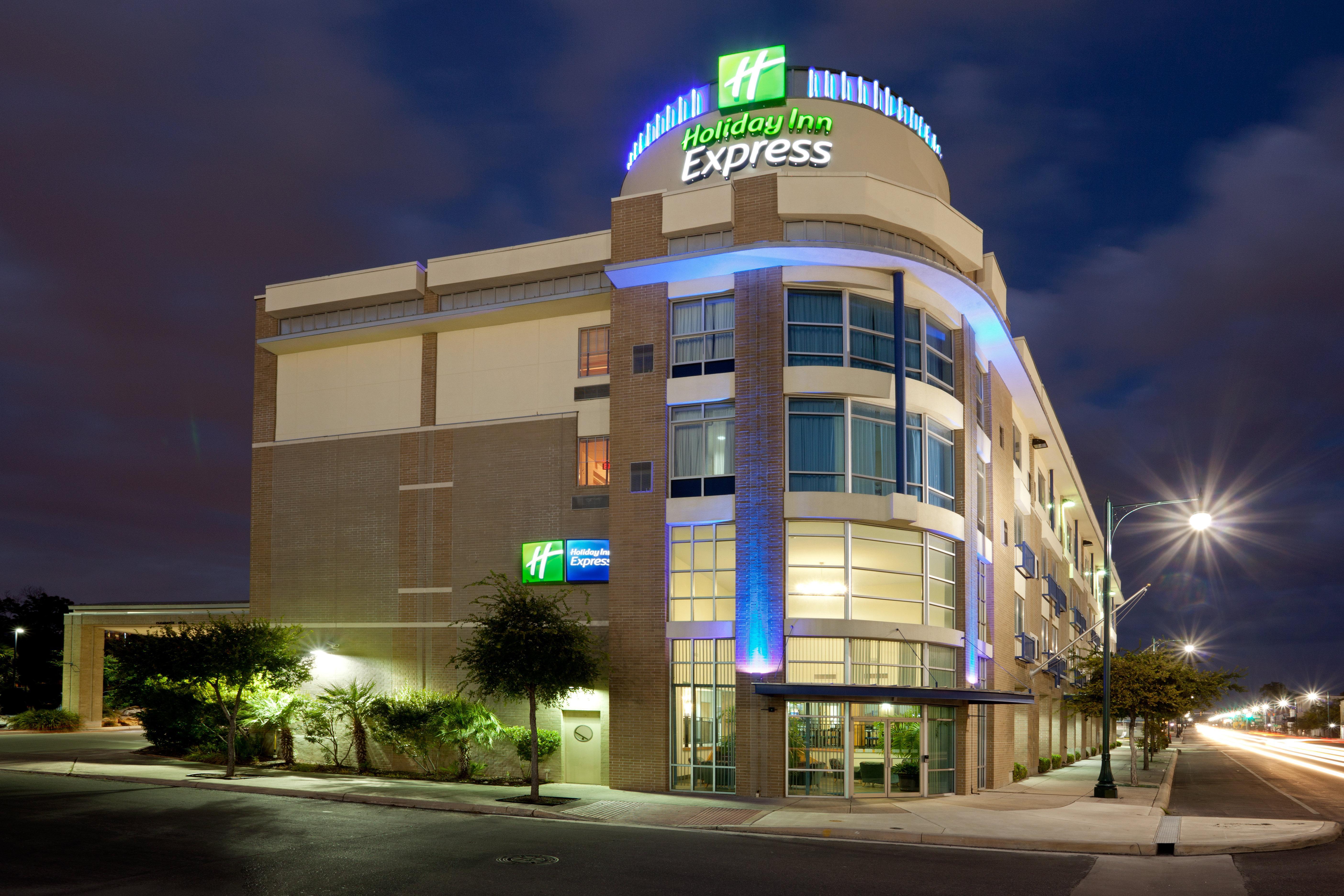 Holiday Inn Express Hotel & Suites San Antonio - Rivercenter Area By Ihg Exteriér fotografie